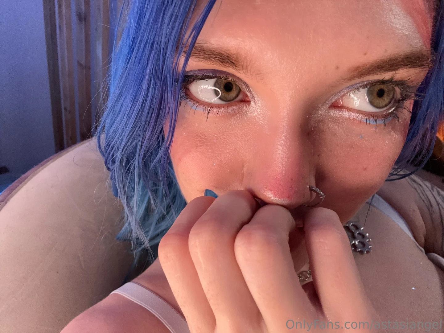 What color are your eyes part 9 