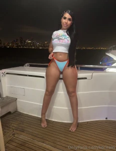 Happy mondayyyy part 16