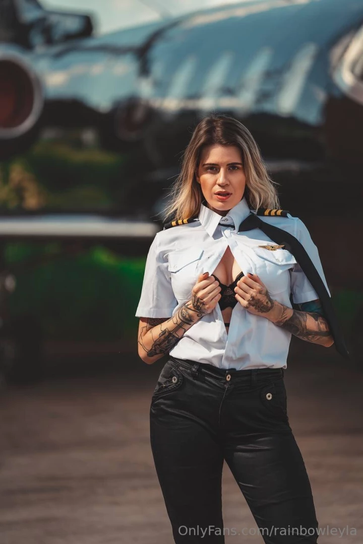 This hot pilot is ready to taken off jump on board unbuckle up and part 109 
