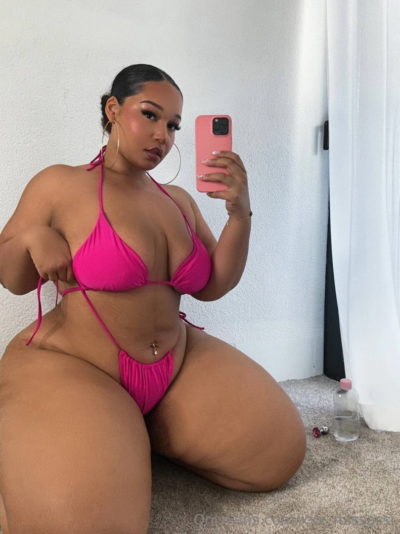 I m wearing something that i know you re going to love check your dm s part 1 