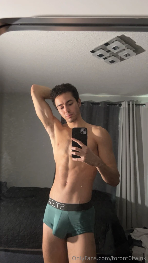 Who wants a taste dm me 