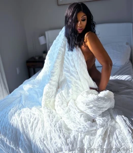 Fantasy distracted by a hot black goddess will she ever notice me do i part 3