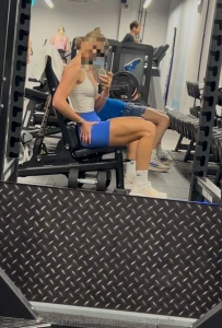 Out flexing the guys in the gym