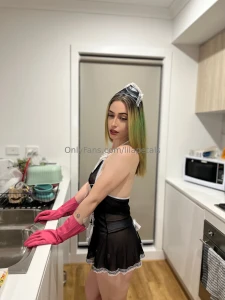 Im fucking obsessed with all these pictures i can t believe that is me