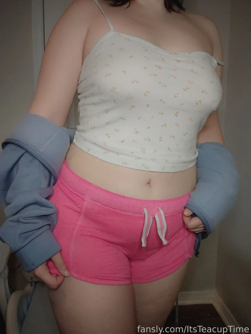 When you ask your gamer gf what she s wearing but she s just in cute part 4 