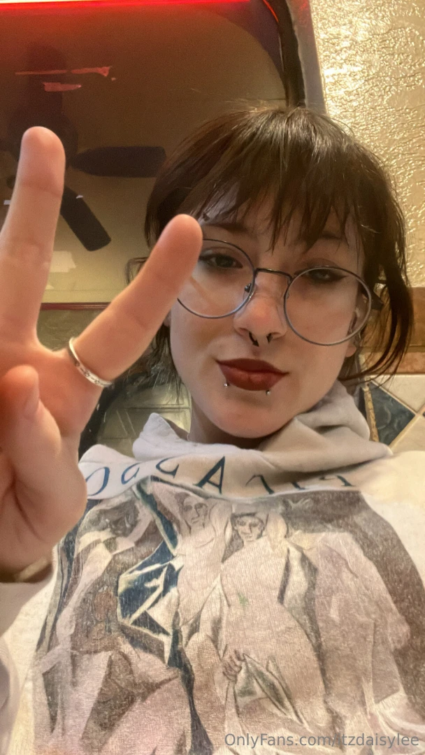 My schedule in case you guys didn t know i work at a tattoo shop i part 1 