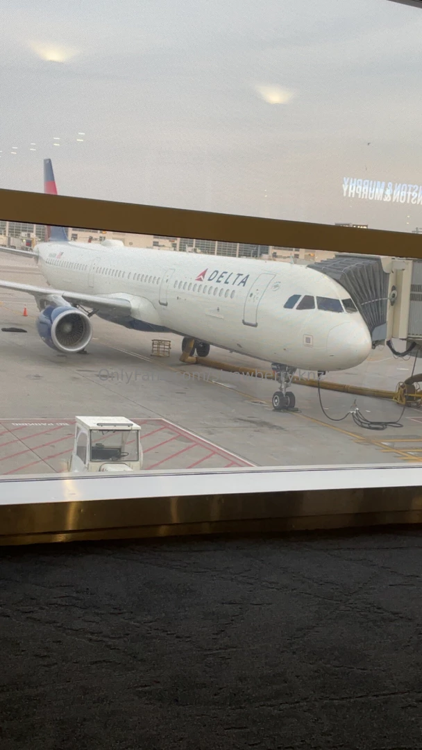 This place is amazing i am truly in paradise yesterday was a very long part 5 