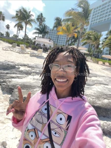 This place is amazing i am truly in paradise yesterday was a very long part 2