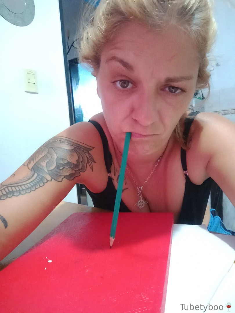 Lo s lo asumo estoy perdida estudiando a pleno y solo respondiendo msj 