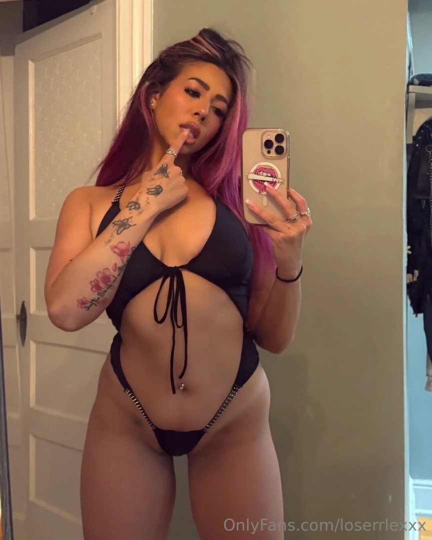 Wanna play with sexxy today 