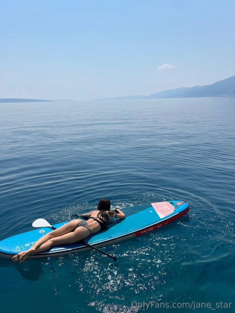 I don t need words to tell you what s coming next 