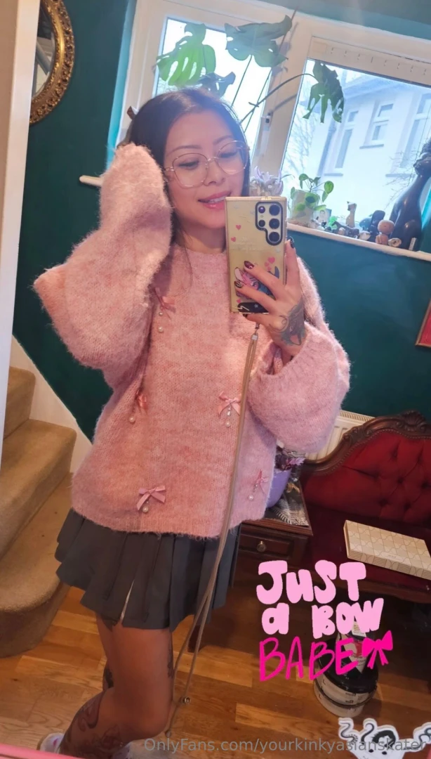 Yourkinkyasianskater 