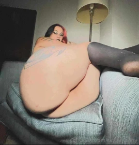 Cum and sub to my sexy hot tatted goth friend for free she has a fat part 3