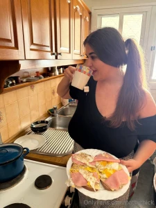 Expectation romantic candlelit dinner in the most restaurant in town