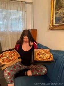 If only the pizza could feed my kinky fantasies