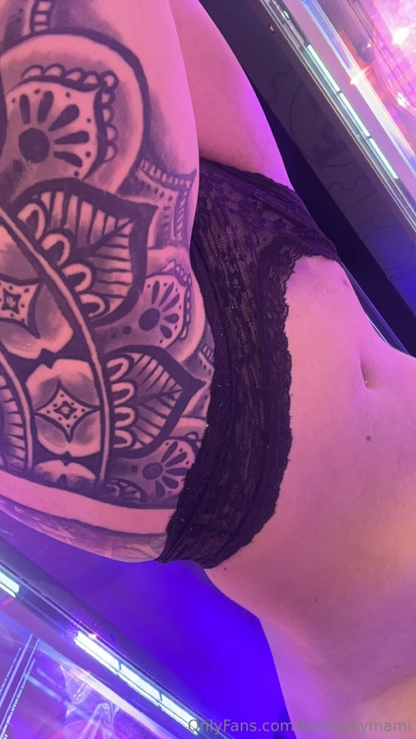 Love a good tanning sesh 