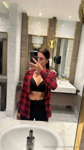 Do you think i d be cold in this outfit right now