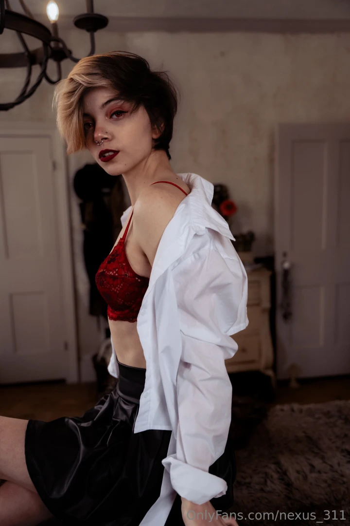 Sneak peak at a vampire themed shoot photographer xposureboudoir on 