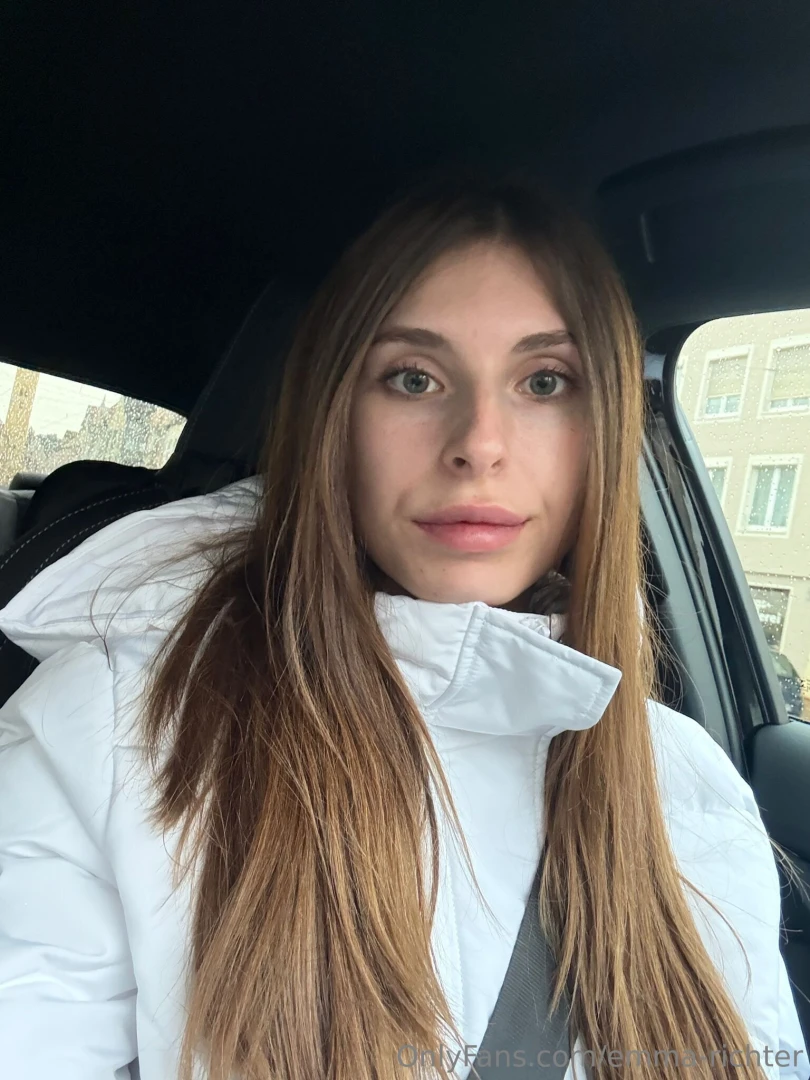 Die dicke jacke h lt mich warm aber vielleicht hat ja jemand lust mich 