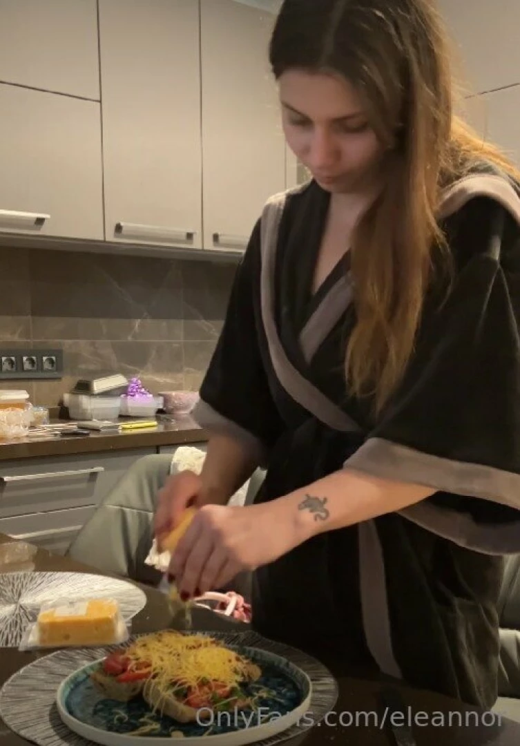 I love making breakfast would you like to keep me company 