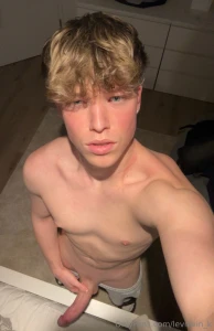 Heyy do you wanna suck it