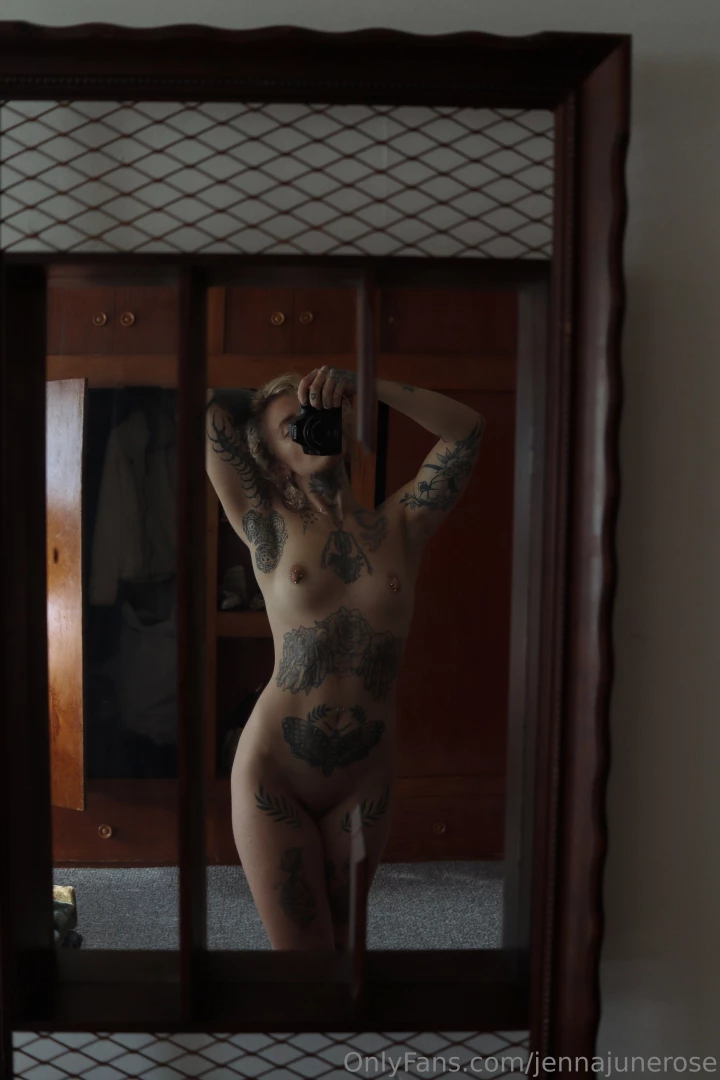 Jennajunerose1 part 2526129 