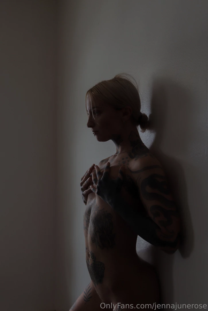 Jennajunerose1 part 2528239 