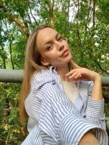 Summer photos bring back memories i m sick of the cold weather i can t