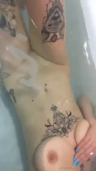 Oh i m in the bath again 