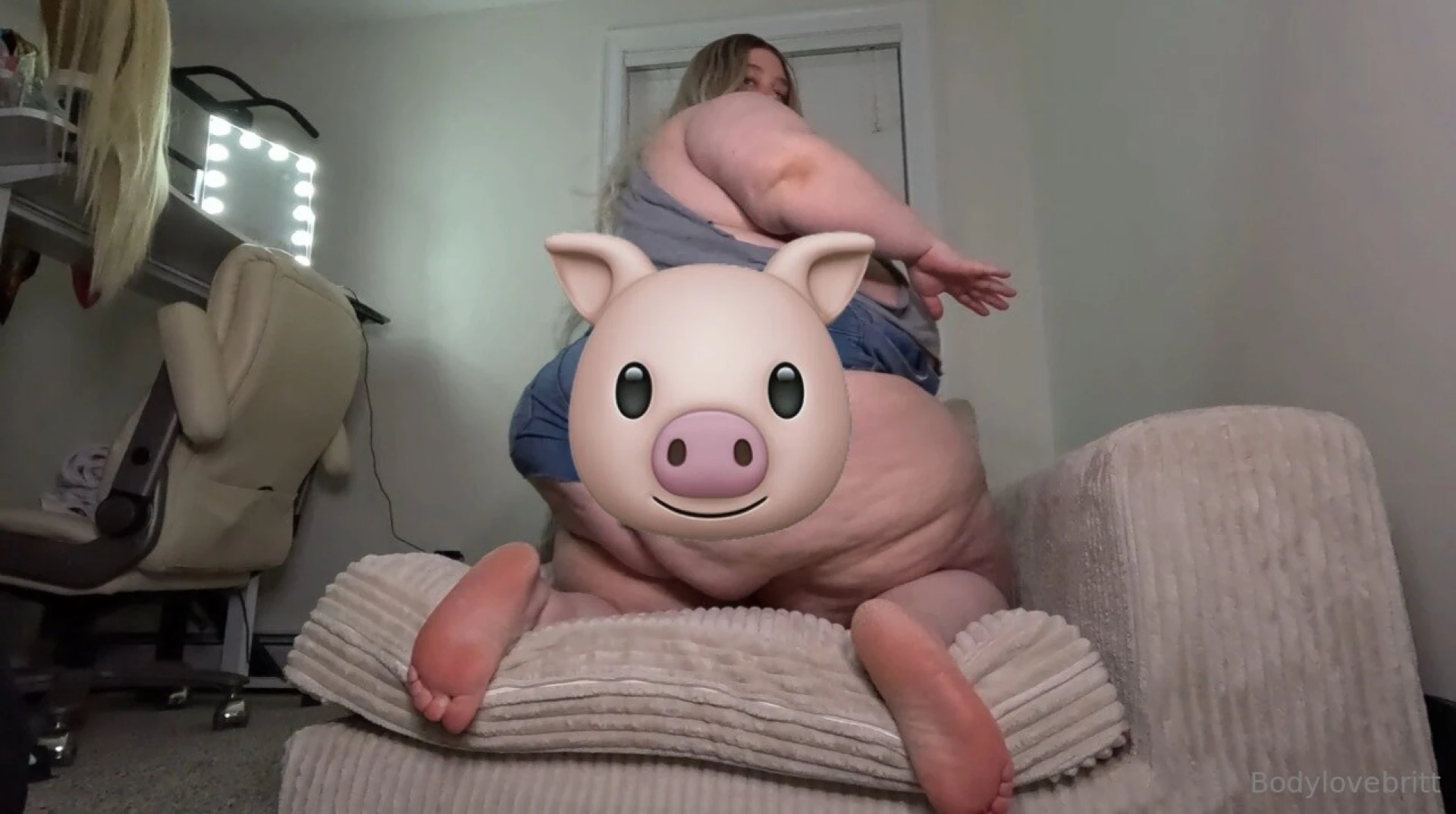 Chapter 1 of 2 ssbbw trailer park blogger roleplay taking the body 