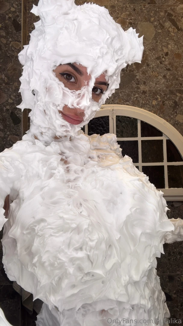 Controlla la chat video con la mia fuori check dms video with my pussy 