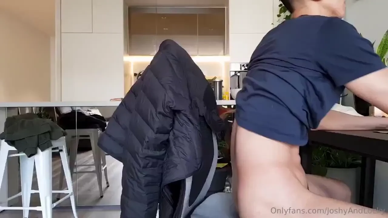 Video 4 mr feelgood feels horny after editing porn 