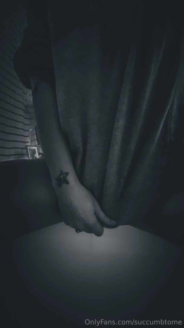 Frisky friday check your dm s for a sexy new vid if you re new send me 