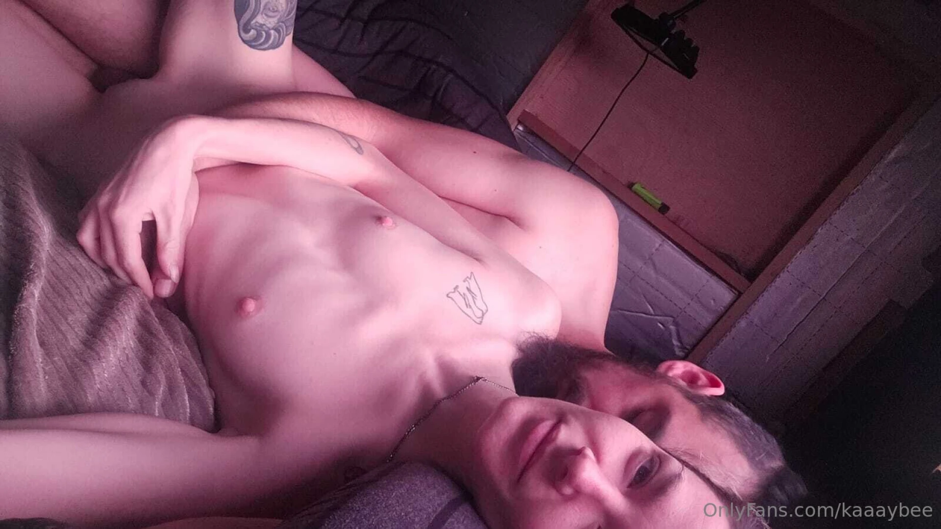 It s definitely the kinda weather to stay in bed naked for some 