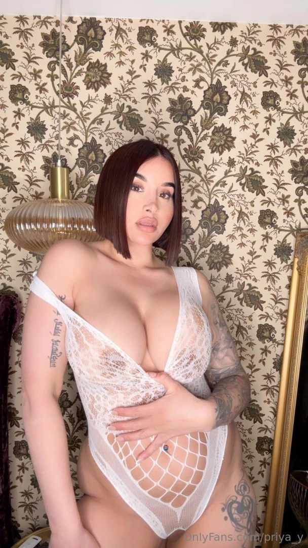 Rub yourself between my tits 