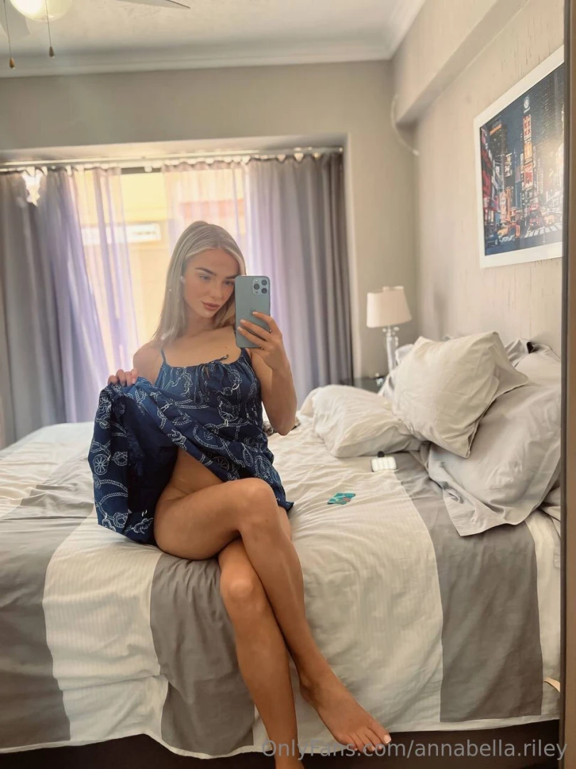 Let s play a game can you guess if i m wearing any undies here guess part 1 