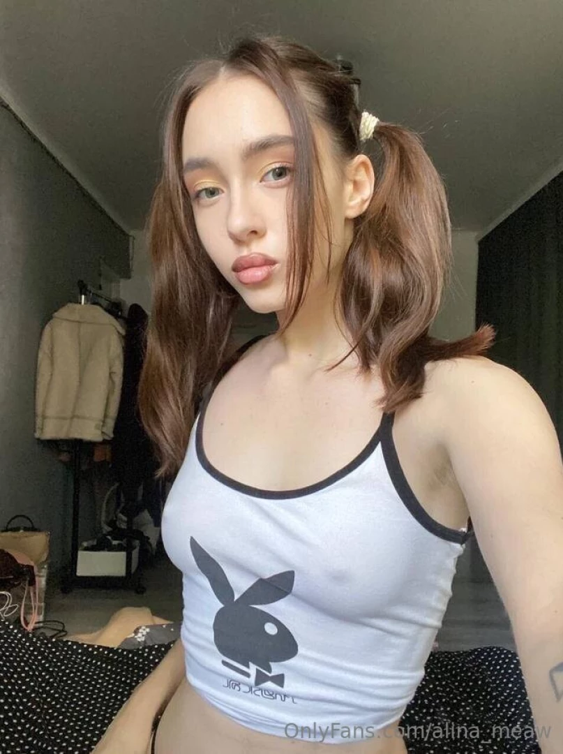 Free only for 14 subs this cutie is online and horny show her some part 119 