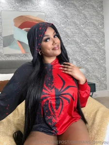 I can make ur palm messier