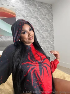 Dimples and a wet ass pussy