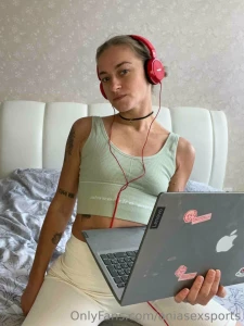 Sometimes i want to do something very naughty at work like scream your