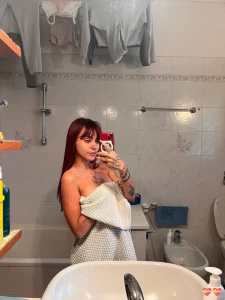 Ups non indosso nulla sfruttiamo l occasione part 1