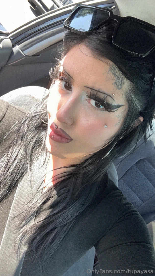 So which lucky sub wants to pay for my lip filler and get free content 