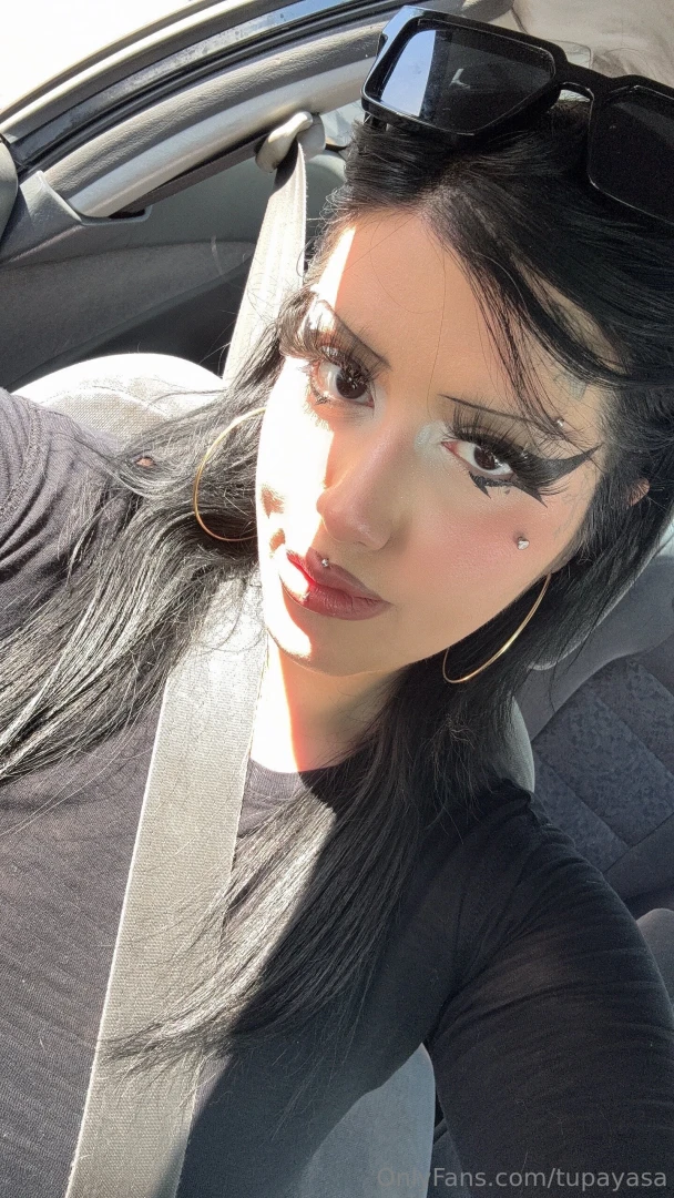 So which lucky sub wants to pay for my lip filler and get free content part 2 