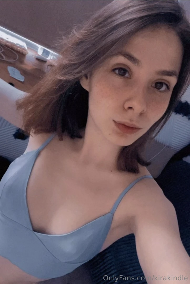 I like to observe people and get to know them what are you like tell 