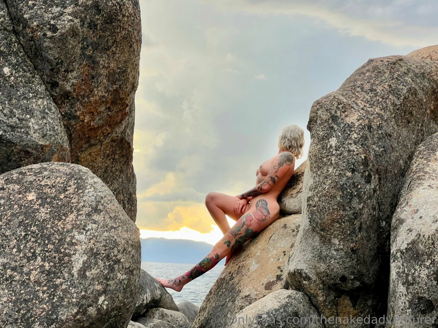 marilynmaestarr - I can now add naked rock climbing to my resume part 1 