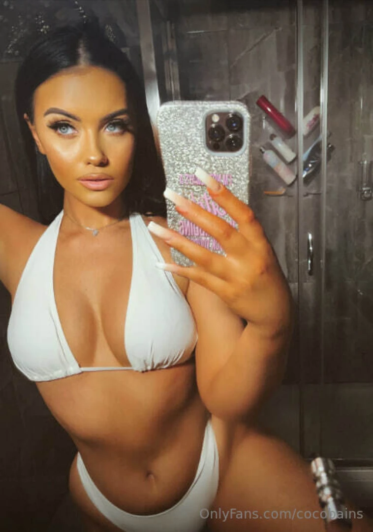 Just the right amount of tease to ruin your focus 