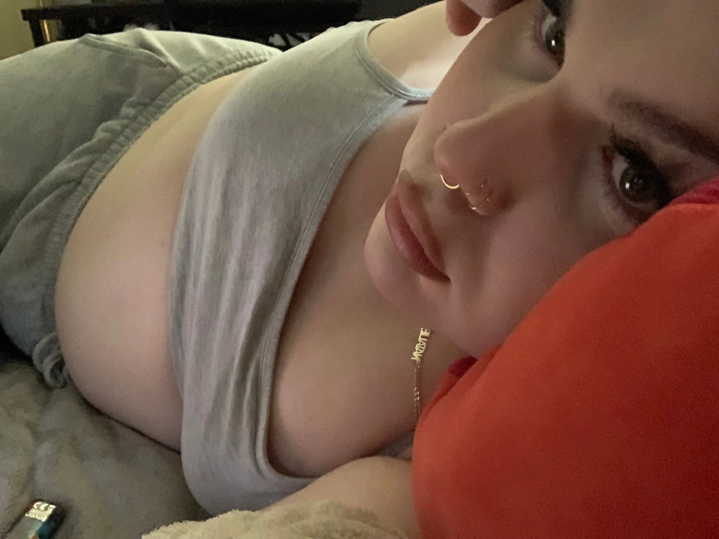 Tip me if your cock is bigger than 3 inches and then message me a 