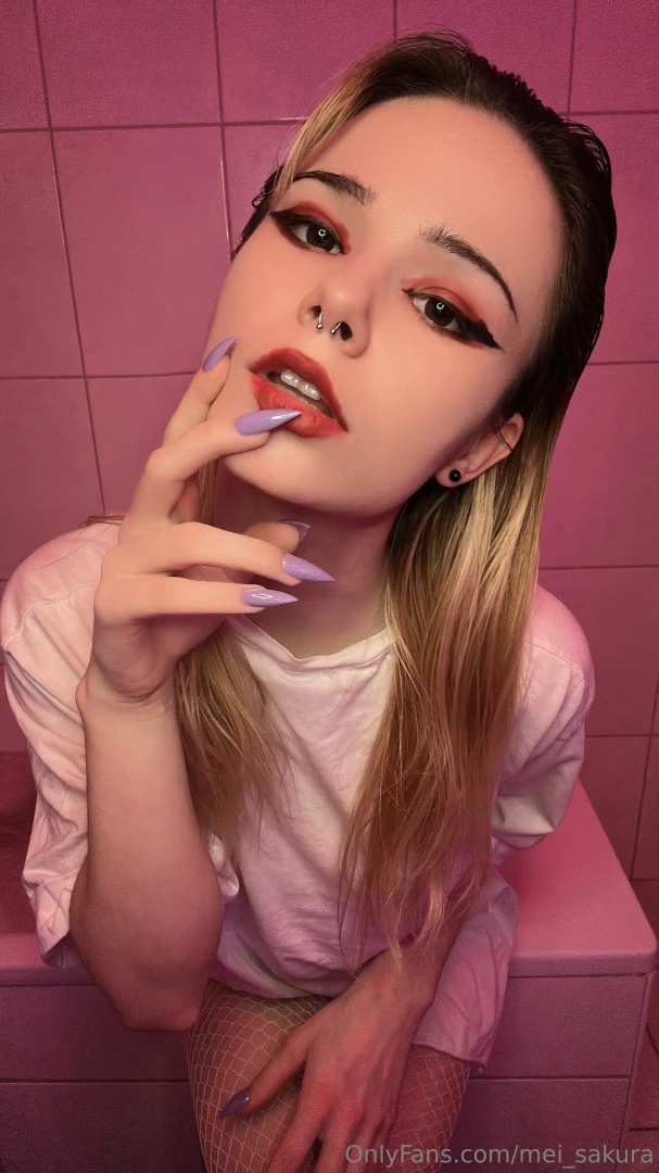 Let me show u how kinky i can be in my new content babe 