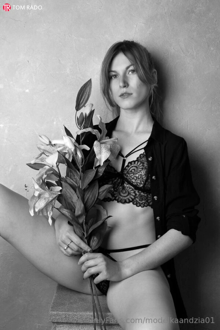 Modelkaandzia01 part 12 