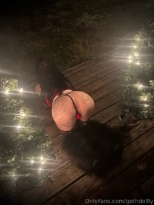 Decorating for the holidayz part 3